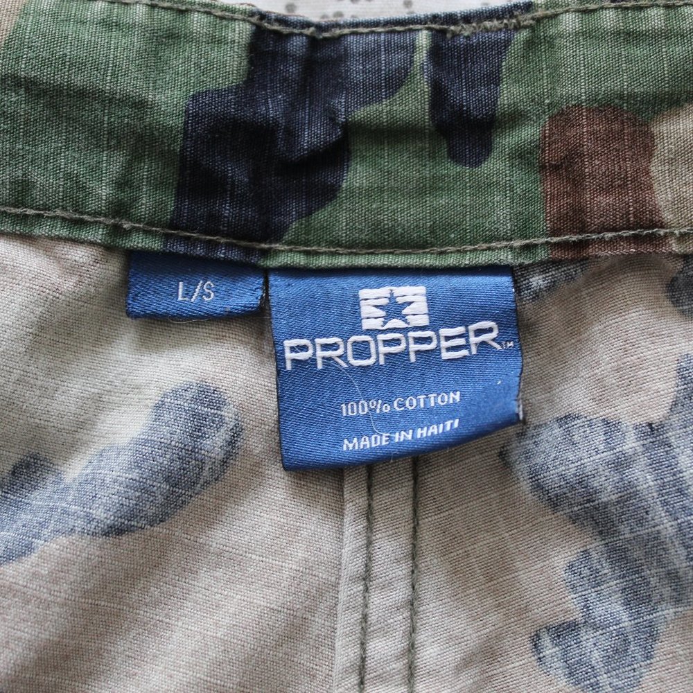 Propper combat trousers. (Size fits a W38 L30) Woodland camo, 6 pockets.
